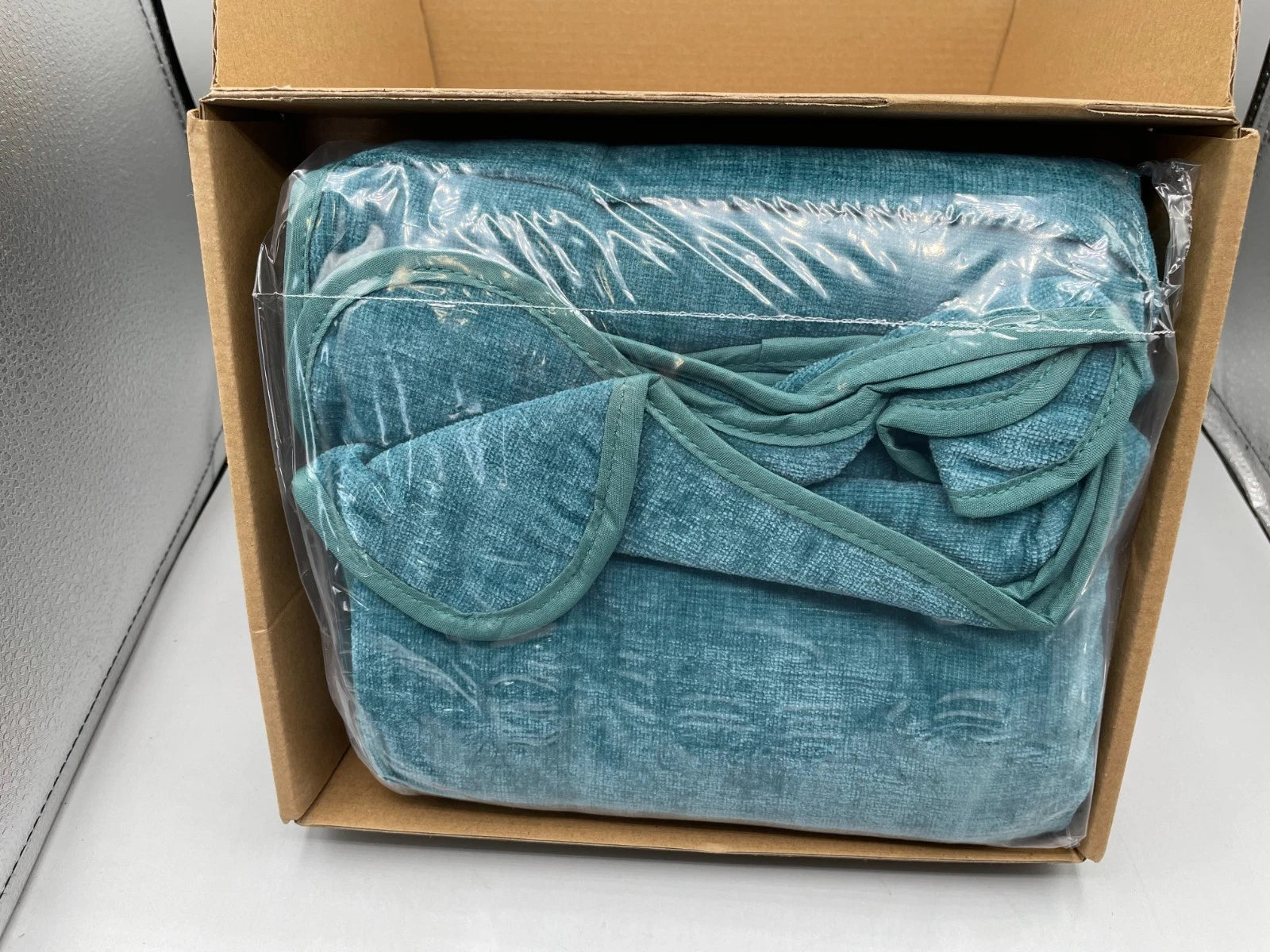 FUTEI Teal Throw Pillow Covers 20x20 Inch Set of 2,Soft Cozy Bound Edge