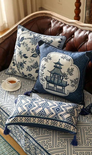 Porcelain Throw Pillow Covers Set of 2,Classic Chinoiserie Blue and White wit...